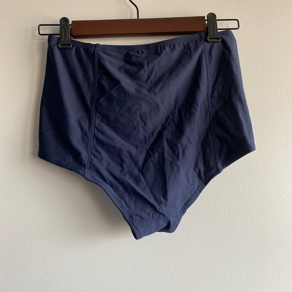 JCREW two-piece bathing suit - Picture 3 of 9